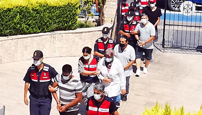 Jandarma ve MİT'ten FETÖ operasyonu! Motor yatla kaçmak isterken yakalandılar