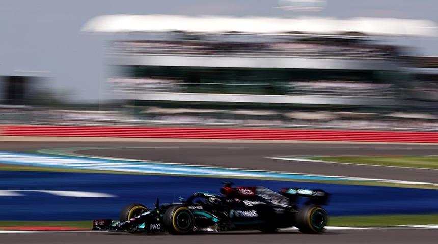 Britanya Grand Prix'sini Hamilton kazandı