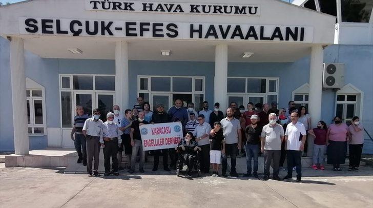 İzmir'de engelliler ilk kez uçuş heyecanı yaşadı G1