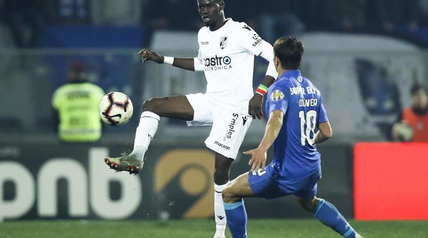 Fenerbahçe'den sağ bek atağı!