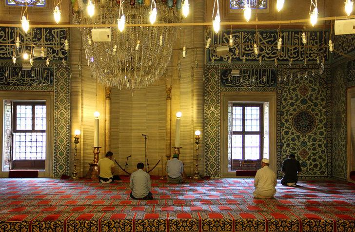 Arefe günü yapılacak ibadetler! Arefe günü nasıl namaz kılınır? İşte arefe günü yapılacak dua ve ibadetler... G1