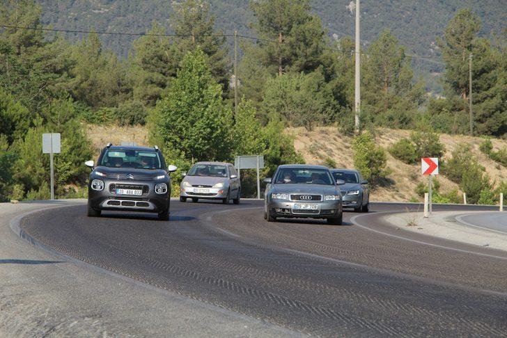 Bayram yolculuğu yollarda yoğunluk oluşturdu G1