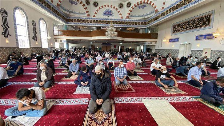 Teşrik Tekbiri nasıl getirilir? Teşrik Tekbiri kaç kere söylenir? Arefe günü Teşrik Tekbiri getirilir mi? G5