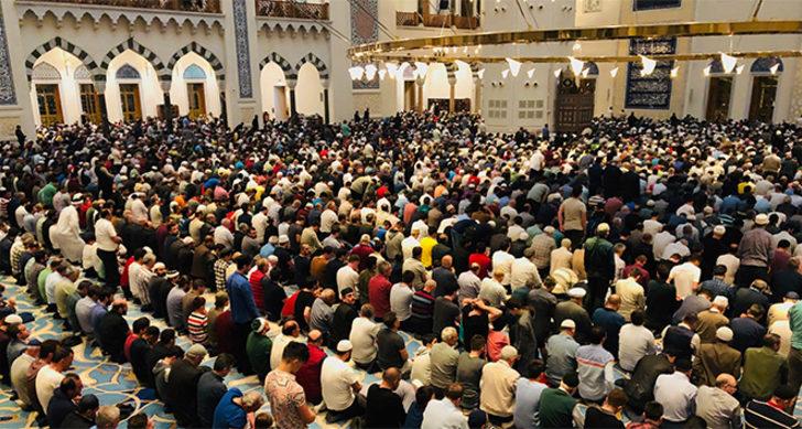 20 Temmuz Trabzon, Erzurum, Kars bayram namazı saatleri! Trabzon, Erzurum ve Kars'ta bayram namazı kaçta okunuyor? G1