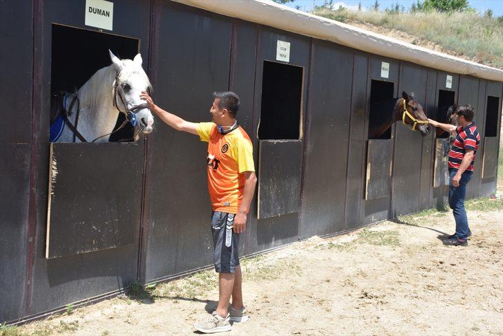 Osmanlı'nın kuruluş toprağında binicilik sporuyla tanışıyorlar G5
