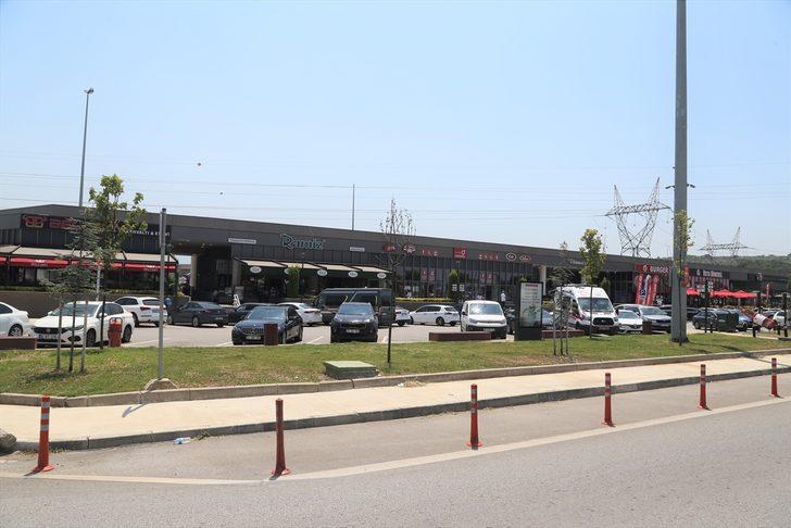 İstanbul-İzmir Otoyolu'ndaki dinlenme tesislerinde bayram tatili yoğunluğu yaşanıyor G1