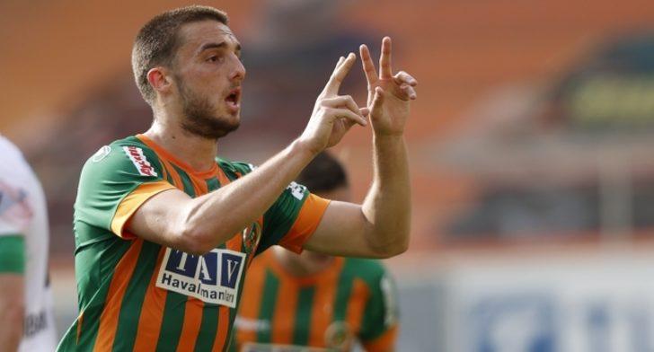 Galatasaray’ın yeni transferi Berkan Kutlu kimdir? Berkan Kutlu kaç yaşında? G1