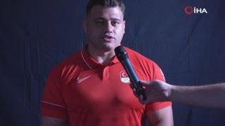 Rıza Kayaalp: 'Hedefim Tokyo'dan altın madalya ile dönmek'