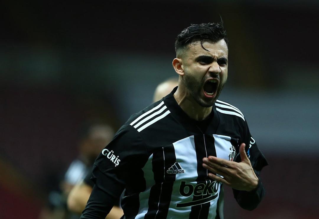 Galatasaray, Ghezzal transferini bitirdi