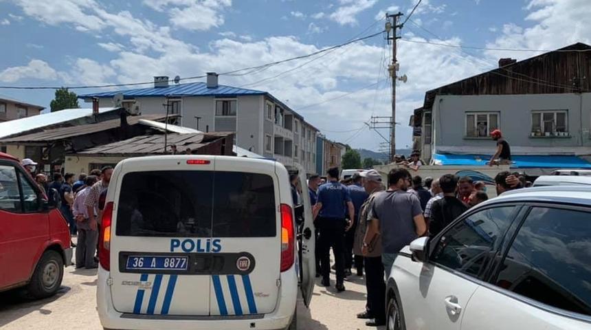 Kars’ta taşlı sopalı hayvan otlatma kavgası: 8 yaralı