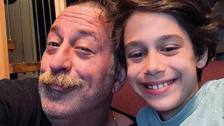 Cem Yılmaz ve oğlu Kemal'den bayram kutlaması