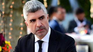Özcan Deniz'in kendisinden 23 yaş küçük sevgilisi tatilini bedavaya getirdi