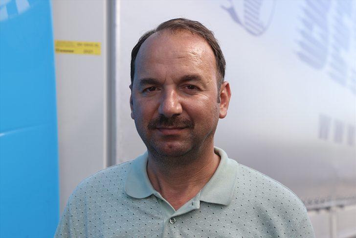 Bayrama direksiyon başında giren tır şoförleri aileleriyle telefonda bayramlaştı G3