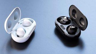 Samsung yeni bir bluetooth kulaklık üzerinde çalışıyor