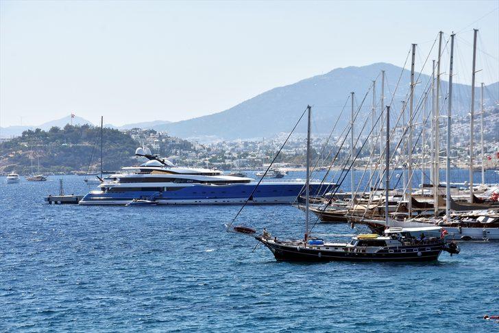 El değmemiş koyların "milyon dolarlık" misafirleri denizlere renk kattı G4