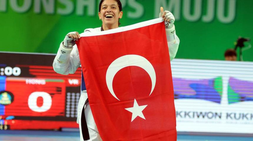 Nur Tatar, üçlemenin peşinde