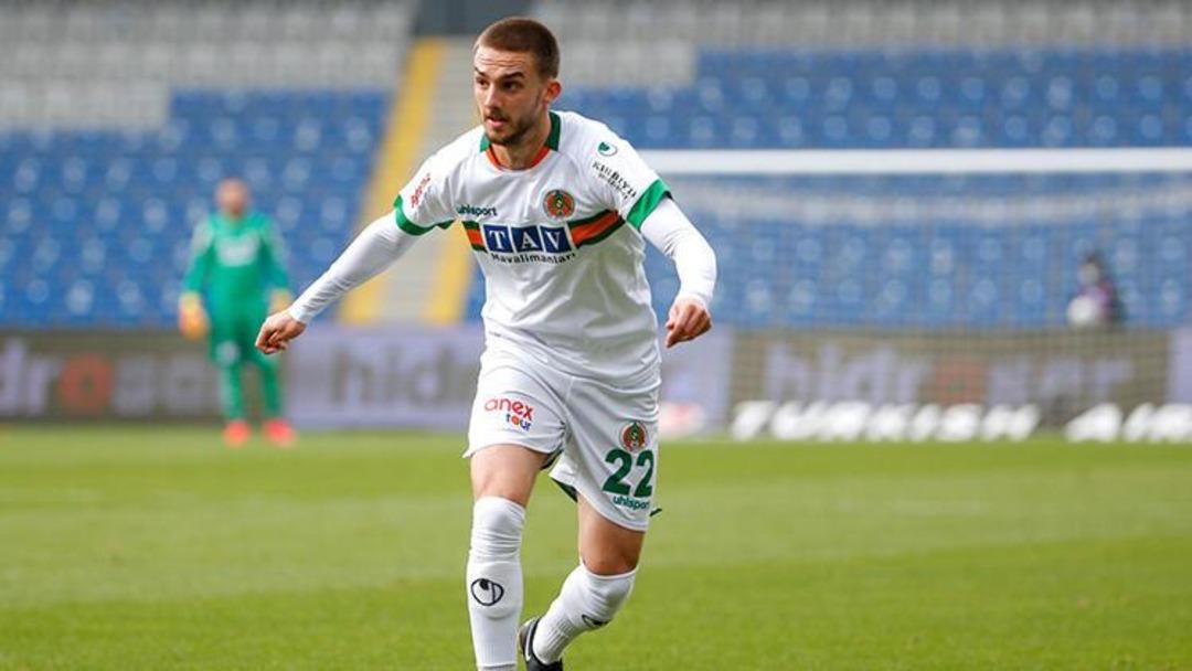 Galatasaray&rsquo;ın yeni transferi Berkan Kutlu kimdir? Berkan Kutlu ka&ccedil; yaşında?