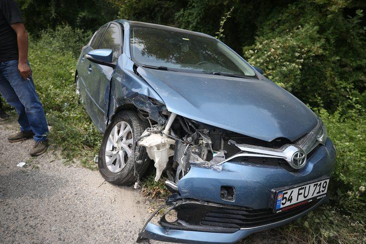 Düzce'de iki otomobil çarpıştı: 6 yaralı G1