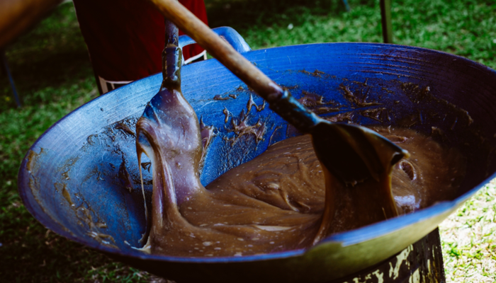 Malezya'da bayram sofraları geleneksel tatlı &quot;Dodol&quot; ile renkleniyor