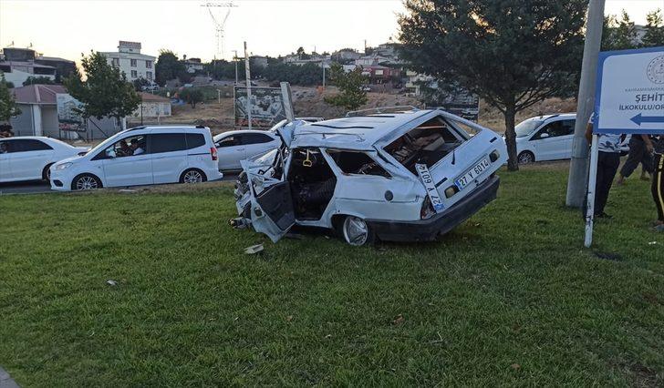GÜNCELLEME - Kahramanmaraş'ta ambulansla otomobil çarpıştı: 1 ölü, 3 yaralı G3