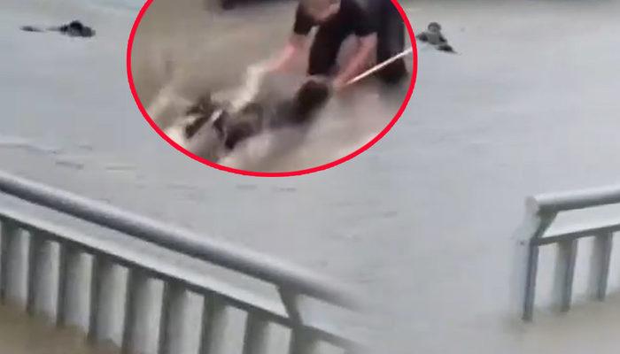 Çin'de sel felaketi! Sokaklar göle döndü, araçlar sular altında kaldı