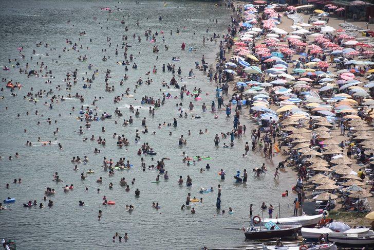 Tarihi ve doğal güzellikleriyle ünlü Amasra bayramda tatilcilerin akınına uğradı G5