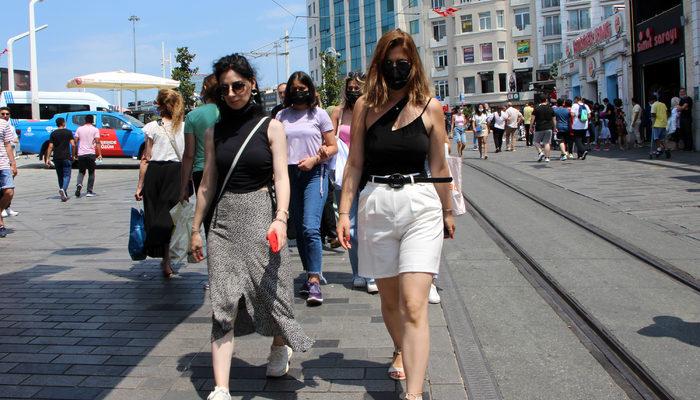 İstiklal Caddesi'nde bayram yoğunluğu