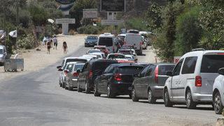 Ölüdeniz'e ulaşmak için kilometrelerce yürüdüler