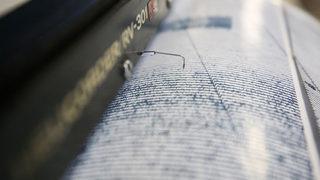 Ege'de art arda depremler