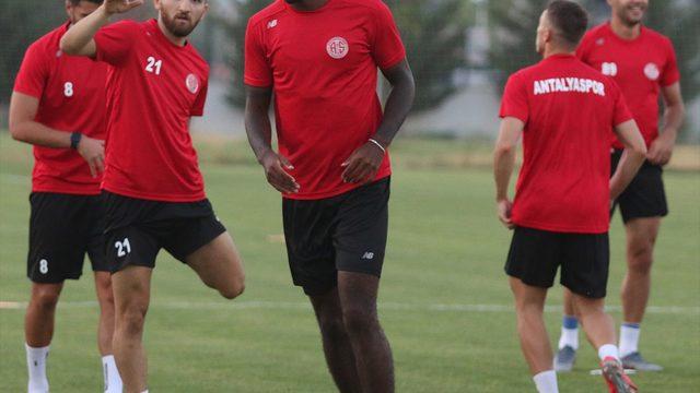 Antalyaspor, yeni sezon hazırlıklarını sürdürdü