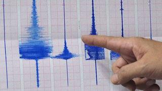 İzmir'in Karaburun ilçesinde peş peşe depremler