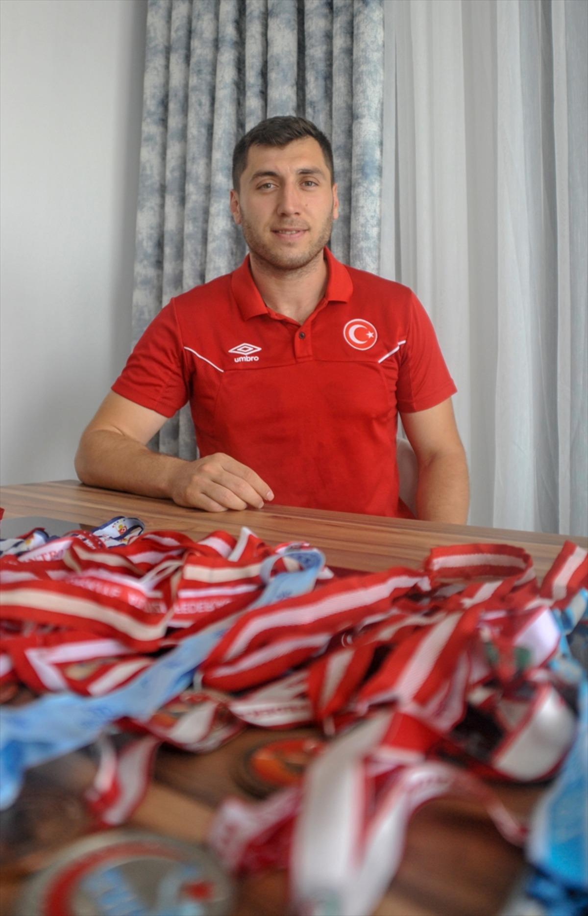 Beden eğitimi &ouml;ğretmeni milli hentbolcu ikinci kez yurt dışına transfer oldu