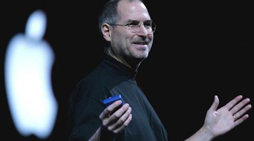 Apple'ın kurucusu Steve Jobs'un iş başvurusu, fiziksel ve NFT olarak açık artırmaya çıktı