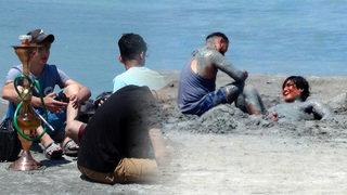 Salda Gölü'nde tepki çeken görüntüler! Burdur Valisi duyurdu: 4 kişiye idari yaptırım uygulandı