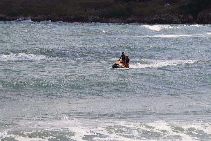 Kocaeli'de denizde kaybolan genci arama çalışmalarına ara verildi G1
