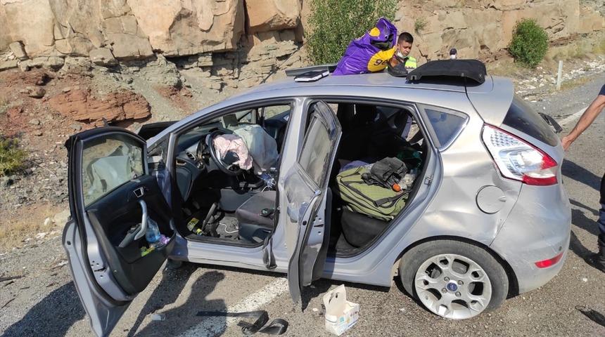 Sivas'ta trafik kazası: 1 ölü, 1 yaralı