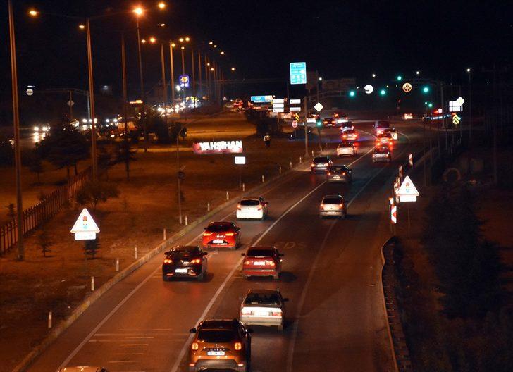 "Kilit kavşak" Kırıkkale'de bayram tatilinden dönüş yoğunluğu G3