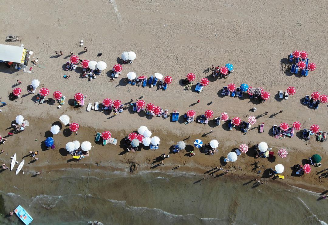 Tatilciler akın etti! Eğirdir G&ouml;l&uuml;&rsquo;nde bayram yoğunluğu