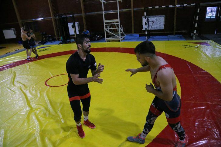 Milli güreşçiler olimpiyatlarda madalyaya ulaşmak için Bolu'da enerji depoladı G4
