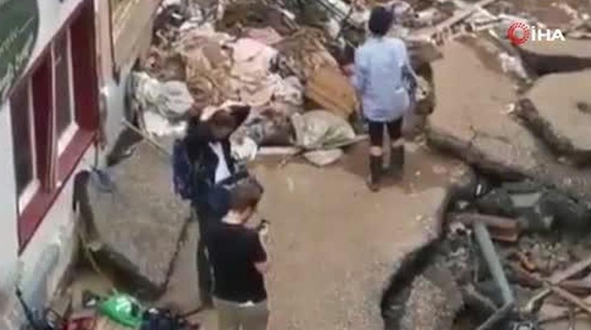 Haber uğruna kendini çamura bulayan Alman muhabir işinden oldu