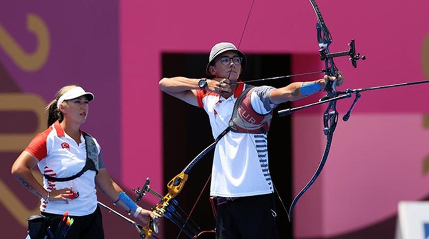 Mete Gazoz ve Yasemin Ecem Anagöz çeyrek finalde