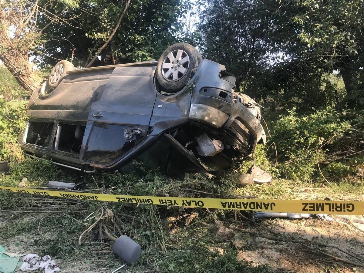 Kastamonu'da tarım iş&ccedil;ilerini taşıyan minib&uuml;s devrildi: 1 &ouml;l&uuml;, 7 yaralı