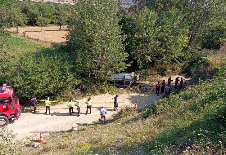 Tarım işçilerini taşıyan minibüs kaza yaptı: 1 ölü, 8 yaralı