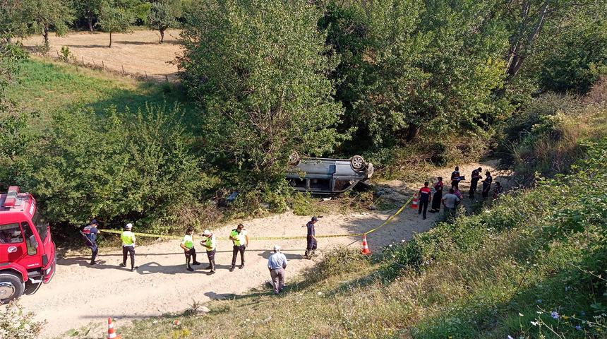 Tarım işçilerini taşıyan minibüs kaza yaptı: 1 ölü, 8 yaralı