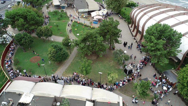 Boztepe'ye ulaşımda eşsiz manzara sunan teleferik bayram tatilinde yoğun ilgi gördü G1