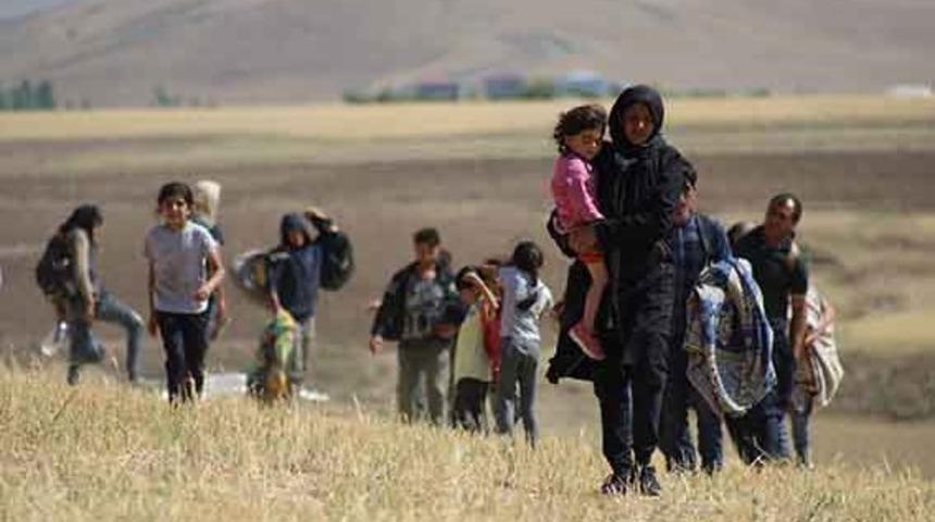 Afgan aileler: "&Ccedil;ocuklarımız eğitim alsın diye T&uuml;rkiye'ye ka&ccedil;tık"