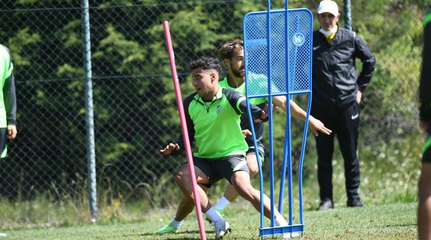 Bursaspor’da tempo arttı