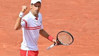 Djokovic Tokyo'da üst tura çıktı