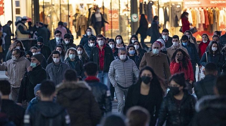 Bilim Kurulu Üyesi İlhan'dan vaka artışıyla ilgili açıklama