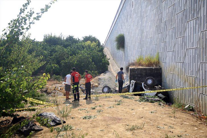 Mersin'de trafik kazasında ölen baba ve kızının cenazeleri Kahramanmaraş'a gönderildi G5